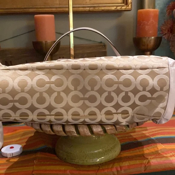 Coach Madison Phoebe Op Art Sateen Bag Purse 26448 Light Khaki Champagne Pink.